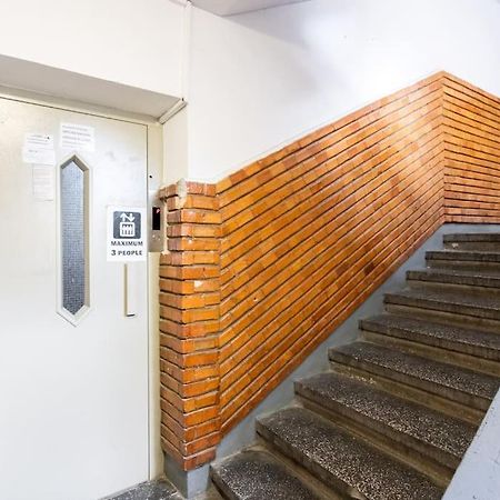 Stunning Views 2Br Midtown Flat - Charming Balcony Lejlighed Bukarest Eksteriør billede